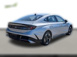 Hyundai Sonata SEL Sport FWD 2026