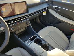 Hyundai Sonata SEL Sport FWD 2026