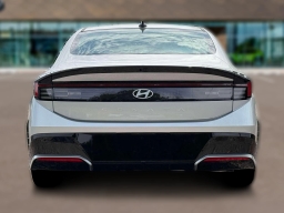 Hyundai Sonata SEL Sport FWD 2026