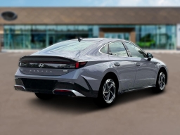 Hyundai Sonata SEL Sport AWD 2026