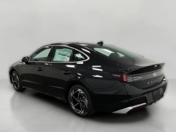 Hyundai Sonata SEL Sport AWD 2026