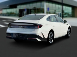 Hyundai Sonata SEL Sport FWD 2026