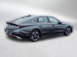 Hyundai Sonata SEL Sport AWD 2026