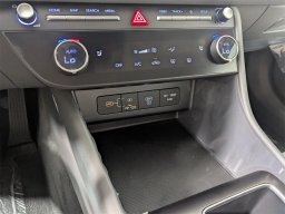 Hyundai Sonata SEL FWD 2025