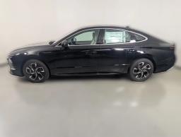 Hyundai Sonata SEL FWD 2025