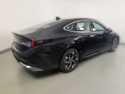 Hyundai Sonata SEL FWD 2025