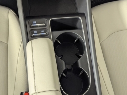 Hyundai Sonata SEL FWD 2025