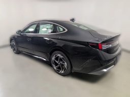 Hyundai Sonata SEL Sport FWD 2026