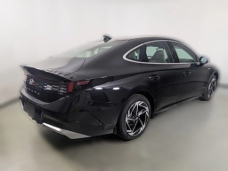 Hyundai Sonata SEL Sport FWD 2026