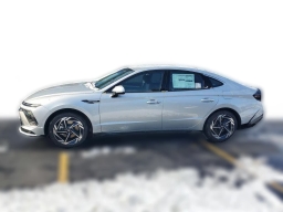 Hyundai Sonata SEL Sport FWD 2026