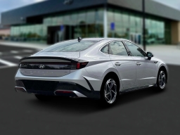 Hyundai Sonata SEL Sport AWD 2026