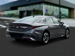 Hyundai Sonata SEL Sport AWD 2026