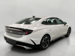 Hyundai Sonata SEL Sport AWD 2026