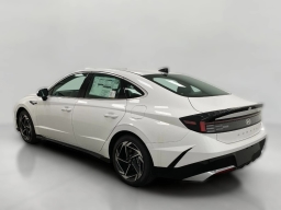 Hyundai Sonata SEL Sport AWD 2026