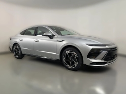 Hyundai Sonata SEL Sport FWD 2026