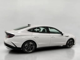 Hyundai Sonata SEL Sport AWD 2026