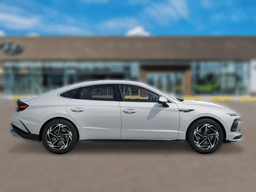 Hyundai Sonata SEL Sport FWD 2026