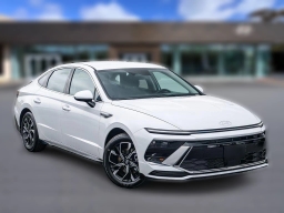 Hyundai Sonata SEL FWD 2025