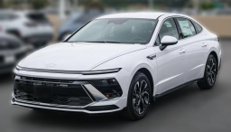 Hyundai Sonata SEL FWD 2025