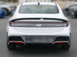 Hyundai Sonata SEL FWD 2025