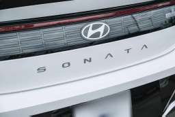 Hyundai Sonata SEL FWD 2025