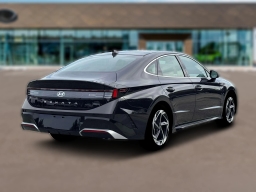 Hyundai Sonata SEL Sport FWD 2026