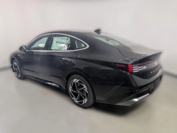 Hyundai Sonata SEL Sport FWD 2026