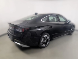 Hyundai Sonata SEL Sport FWD 2026