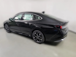 Hyundai Sonata SEL FWD 2025