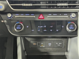 Hyundai Sonata SEL FWD 2025