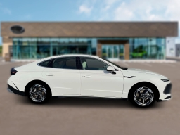 Hyundai Sonata SEL Sport FWD 2026