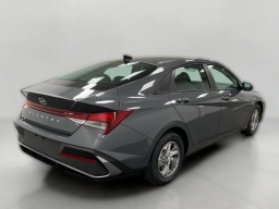 Hyundai Elantra SE IVT 2026