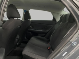 Hyundai Elantra SE IVT 2026