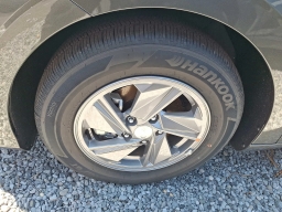 Hyundai Elantra SE IVT 2026