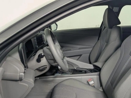 Hyundai Elantra SE IVT 2026