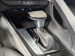 Hyundai Elantra SE IVT 2026
