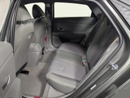 Hyundai Elantra SE IVT 2026