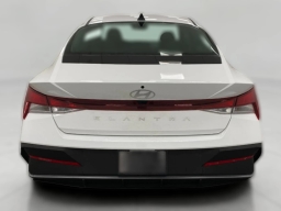 Hyundai Elantra SE IVT 2026