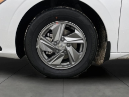 Hyundai Elantra SE IVT 2026