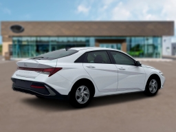 Hyundai Elantra SE IVT 2026