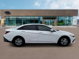 Hyundai Elantra SE IVT 2026