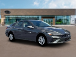 Hyundai Elantra SE IVT 2026