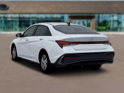 Hyundai Elantra SE IVT 2026