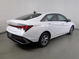 Hyundai Elantra SE IVT 2026