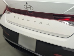 Hyundai Elantra SE IVT 2026