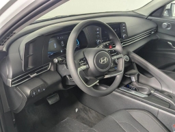 Hyundai Elantra SE IVT 2026