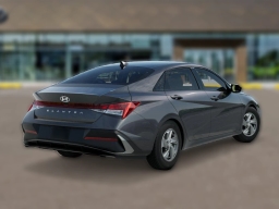 Hyundai Elantra SE IVT 2026