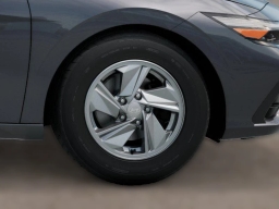 Hyundai Elantra SE IVT 2026