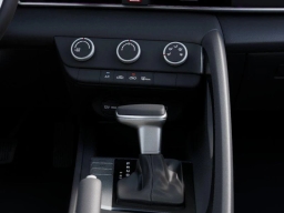 Hyundai Elantra SE IVT 2026