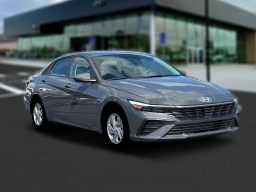 Hyundai Elantra SE IVT 2026